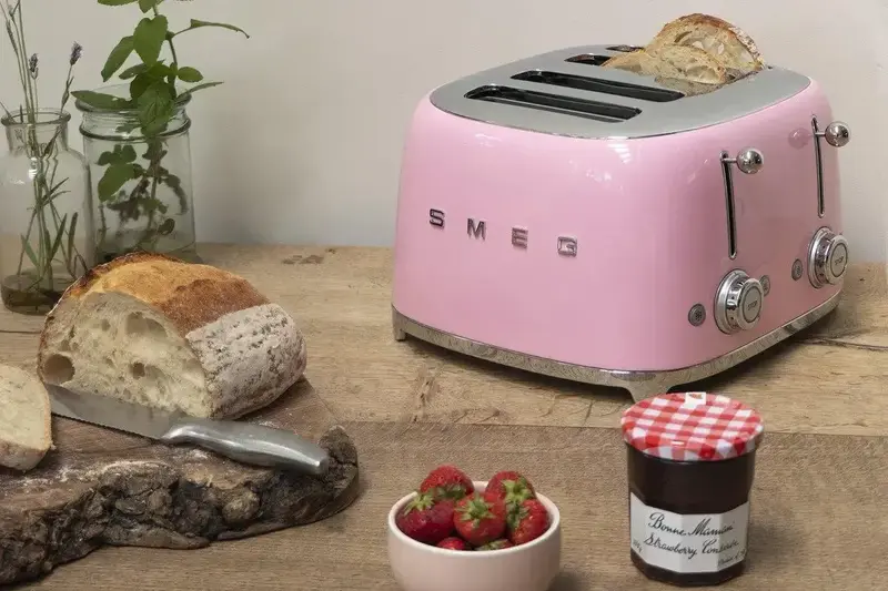 Тостер Smeg TSF03PKEU - фото - №3